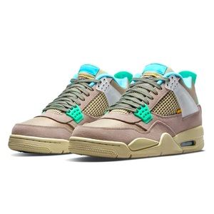 Jordan 4 Retro SP
30th Anniversary Union Taupe Haze